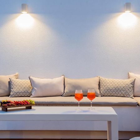 Anaya Suites แอร์มูโปลี ภายนอก รูปภาพ