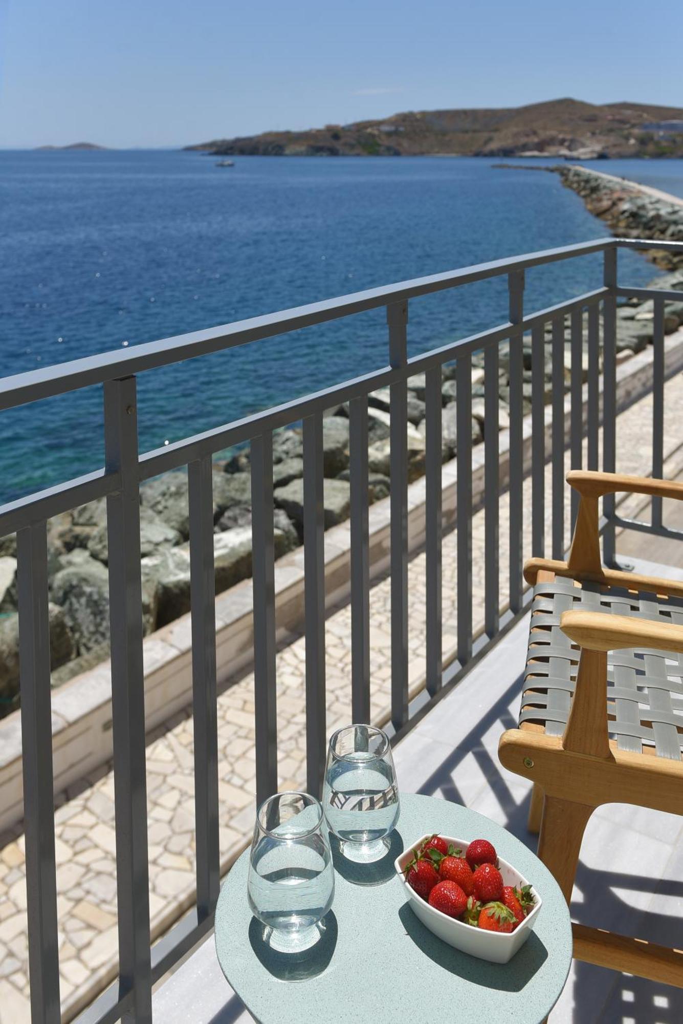 Anaya Suites แอร์มูโปลี ภายนอก รูปภาพ